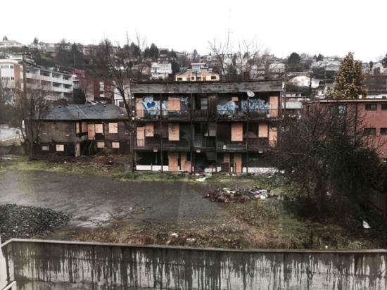 the-maxwell-hotel-a-piece